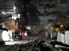 广西岑溪石材矿山塌方事故3死1伤 , 剩余